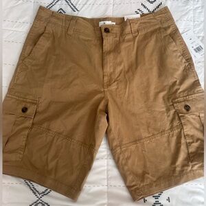 True craft khaki cargo shorts